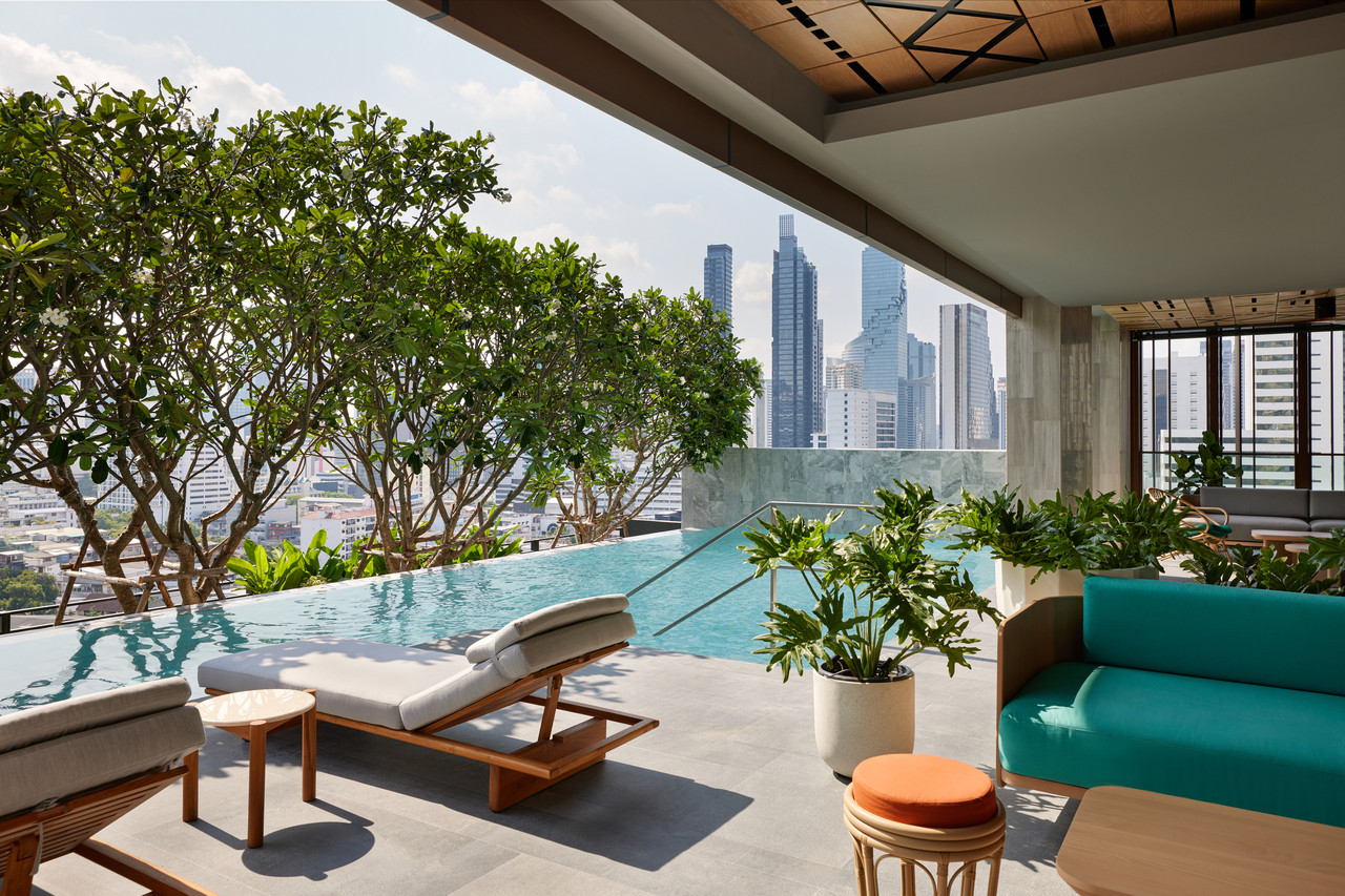 The Ritz-Carlton Bangkok — restaurant and dining
