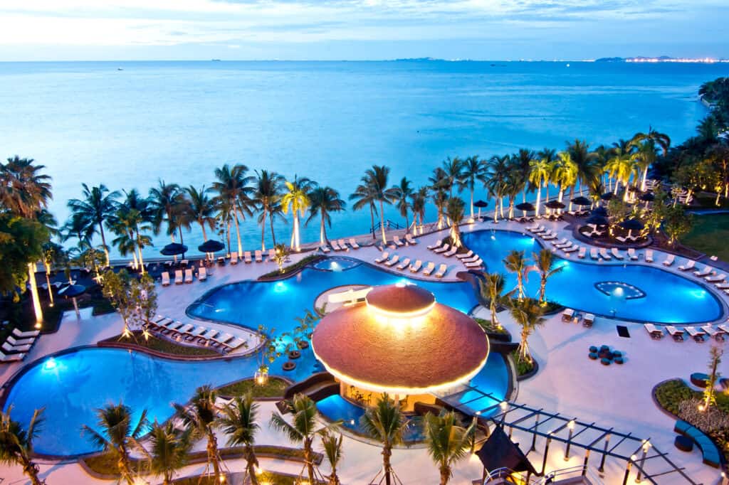 Royal Cliff — Royal Wing Suites & Spa